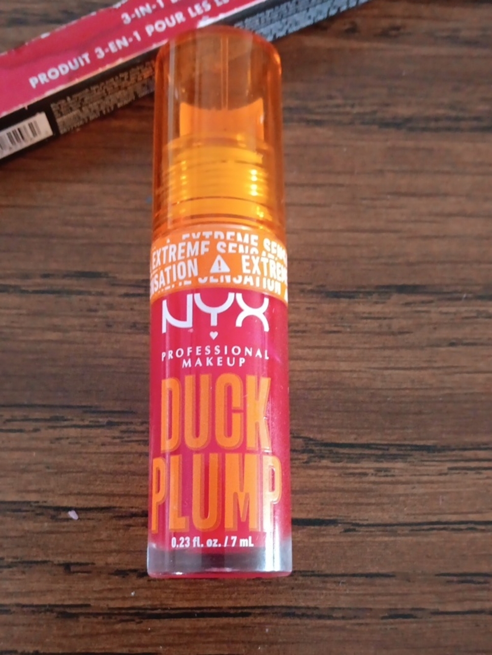 NYX Duck Plump Lip Plumper Cherry Spice. 7ml